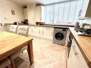 Photo 7- click for photo gallery